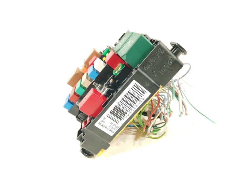 Recambio de caja reles / fusibles para citroën c3 iii (sx) 1.2 puretech 82 referencia OEM IAM 9804848480  