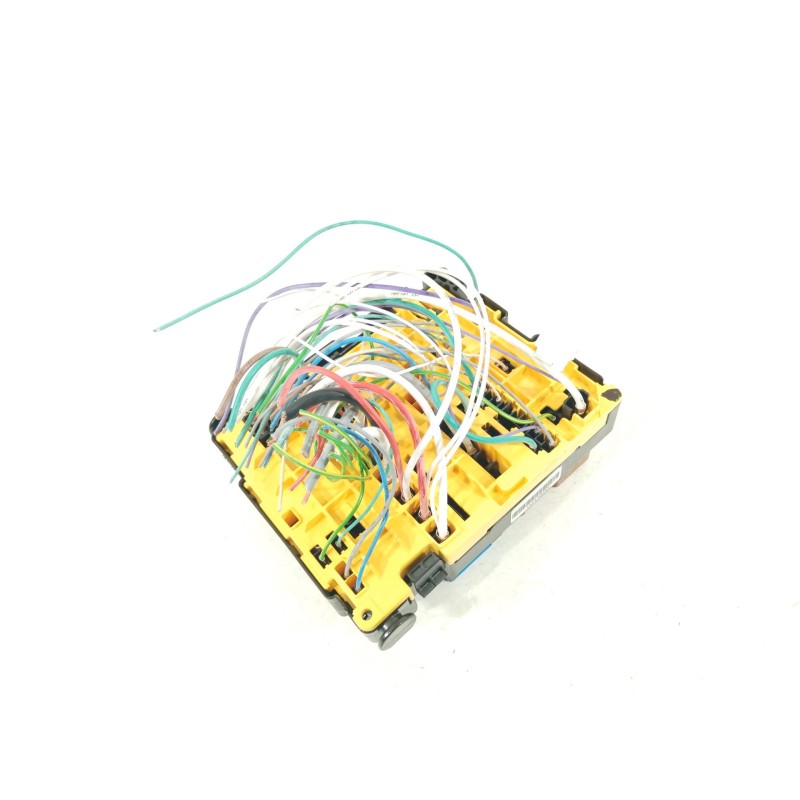 Recambio de caja reles / fusibles para citroën c3 iii (sx) 1.2 puretech 82 referencia OEM IAM 9804848480  