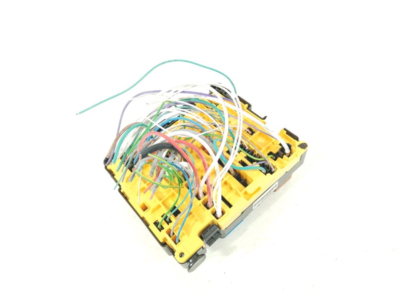 Recambio de caja reles / fusibles para citroën c3 iii (sx) 1.2 puretech 82 referencia OEM IAM 9804848480  