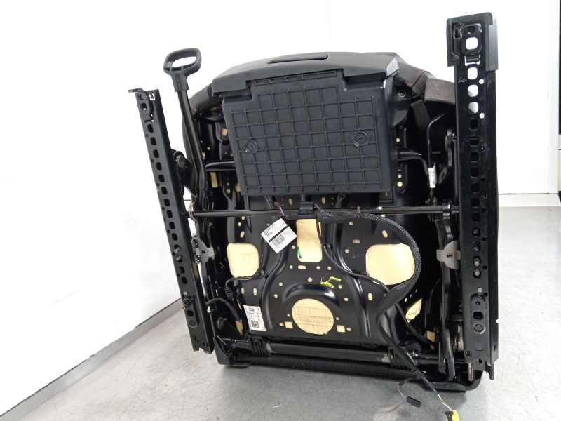 Recambio de asiento delantero izquierdo para seat leon (5f1) 2.0 tdi referencia OEM IAM 5Q4881105A  