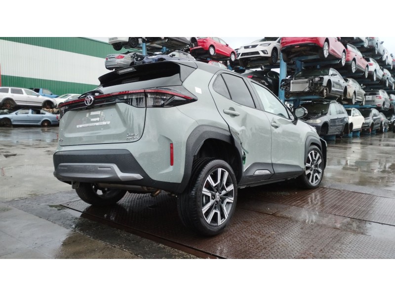 toyota yaris cross (mxp_) del año 2025