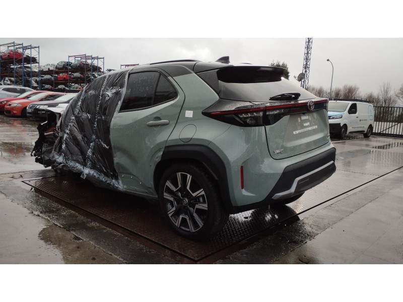 toyota yaris cross (mxp_) del año 2025