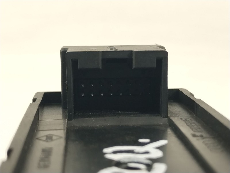 Recambio de mando elevalunas delantero izquierdo para audi a6 avant (4b5) 2.5 tdi referencia OEM IAM 4B0959851 4B095985101C 