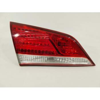 PILOTO TRASERO IZQUIERDO EN PORTON 924033Z300 