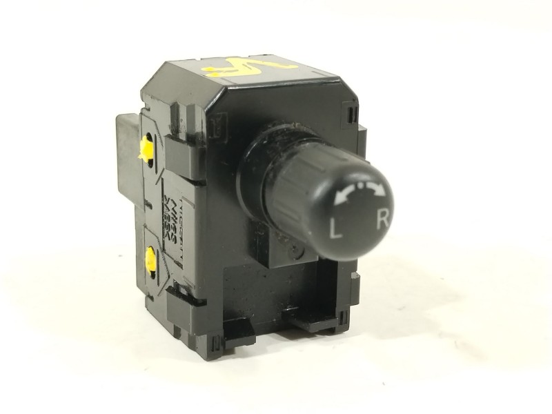 Recambio de mando retrovisor para nissan pulsar hatchback (c13) 1.5 dci referencia OEM IAM 255705SA0A  