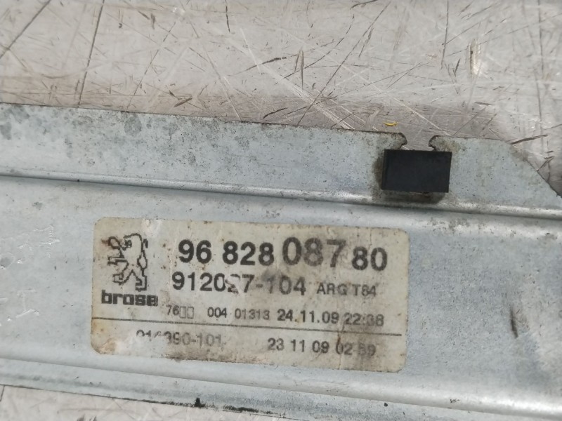 Recambio de elevalunas trasero izquierdo para peugeot 3008 confort referencia OEM IAM 9682808780  