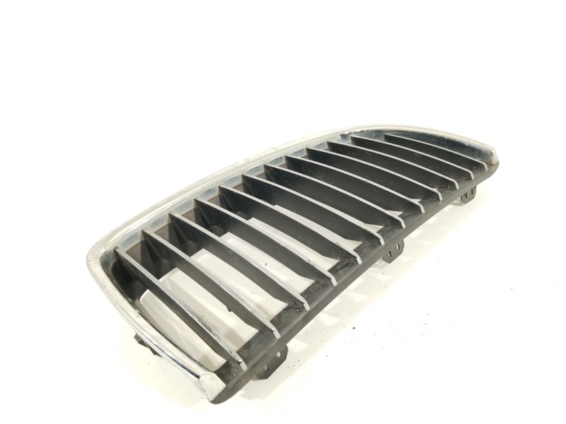 Recambio de rejilla delantera para bmw 3 touring (e91) 325 i referencia OEM IAM 51137120008  