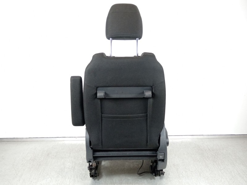 Recambio de asiento delantero derecho para peugeot 5008 sport pack referencia OEM IAM T87F889A22A T87F889B03B 