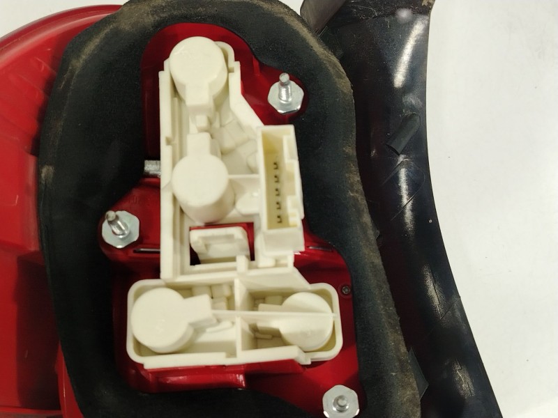 Recambio de piloto trasero derecho para bmw 3 touring (e91) 325 i referencia OEM IAM 7160062 63217160062 