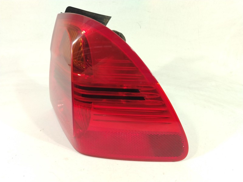 Recambio de piloto trasero derecho para bmw 3 touring (e91) 325 i referencia OEM IAM 7160062 63217160062 