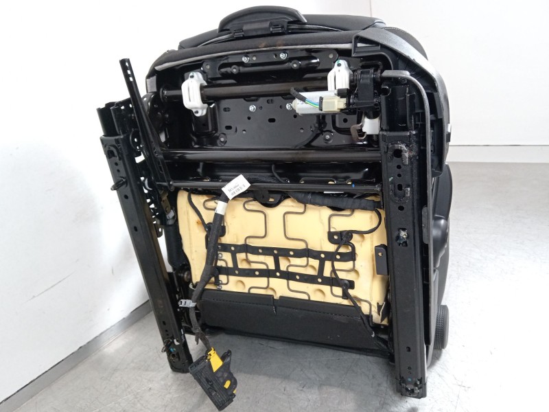 Recambio de asiento delantero izquierdo para opel insignia grand sport business referencia OEM IAM 13515138 13522450 