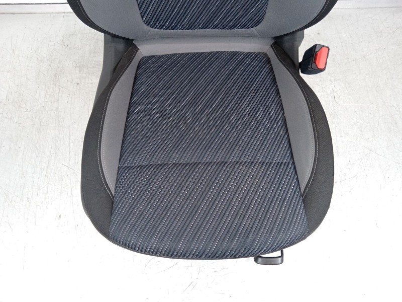 Recambio de asiento delantero derecho para opel crossland x design line referencia OEM IAM YQ00565080 13522453 