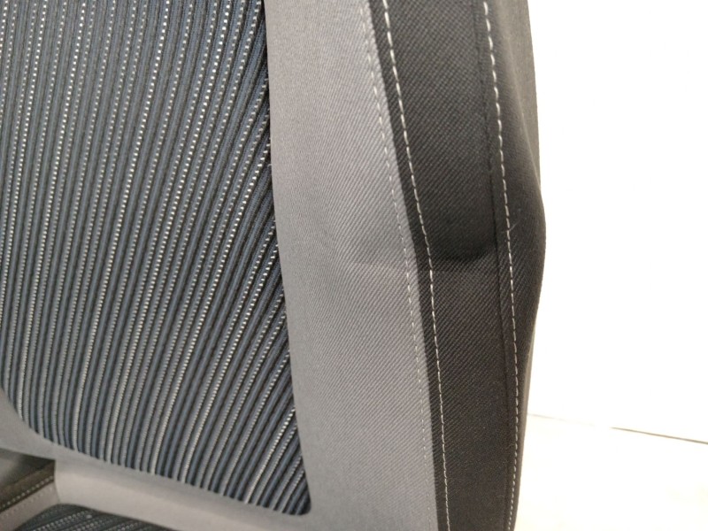 Recambio de asiento delantero derecho para opel crossland x design line referencia OEM IAM YQ00565080 13522453 