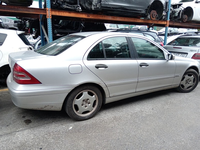 mercedes-benz clase c (w203) del año 2005