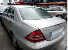 mercedes-benz clase c (w203) del año 2005 2