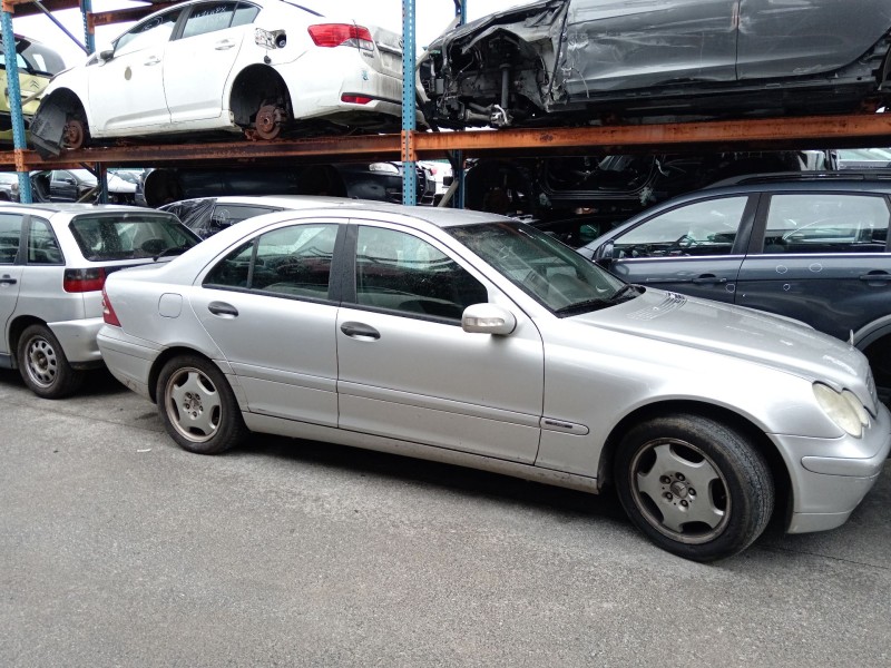 mercedes-benz clase c (w203) del año 2005