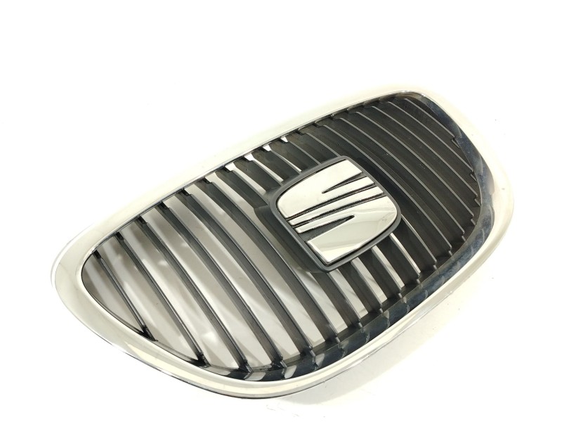 Recambio de rejilla delantera para seat altea (5p1) 2.0 tdi referencia OEM IAM 5P0853654  