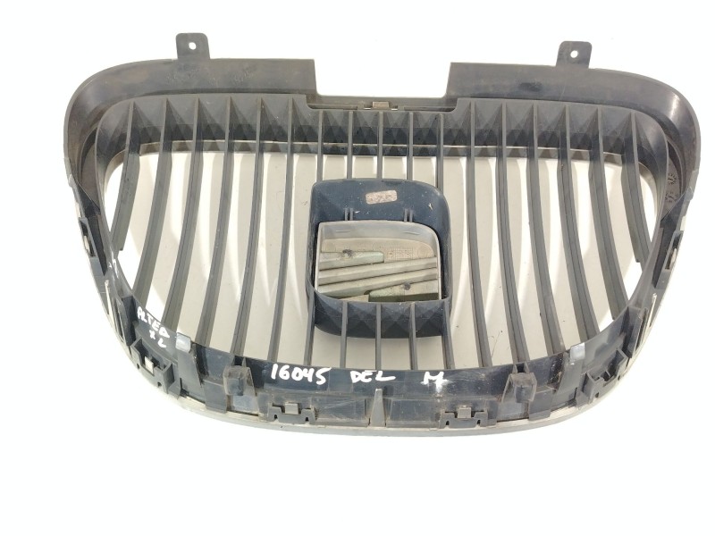 Recambio de rejilla delantera para seat altea (5p1) 2.0 tdi referencia OEM IAM 5P0853654  