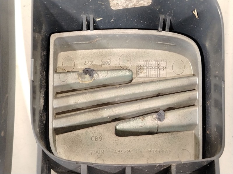 Recambio de rejilla delantera para seat altea (5p1) 2.0 tdi referencia OEM IAM 5P0853654  