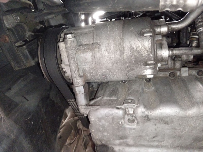 Recambio de compresor aire acondicionado para ford kuga i 2.0 tdci 4x4 referencia OEM IAM   