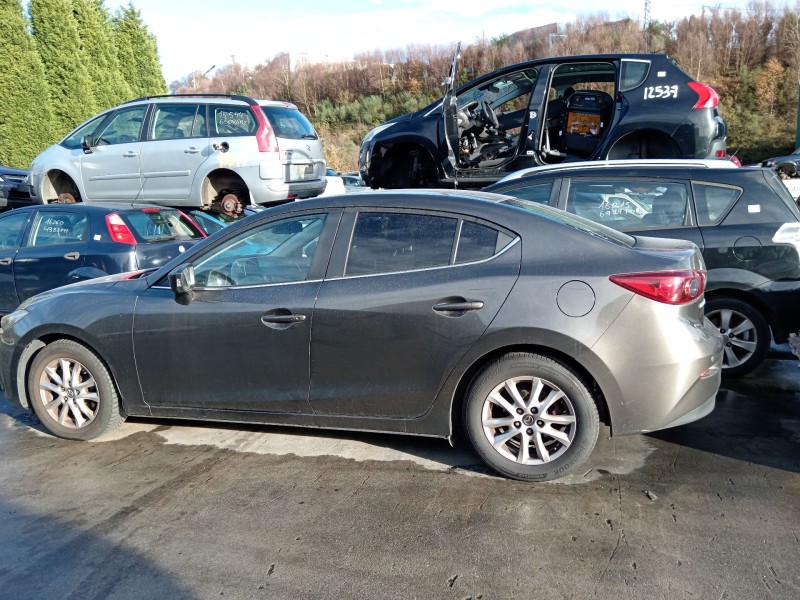 mazda 3 sedán (bm_, bn_) del año 2014