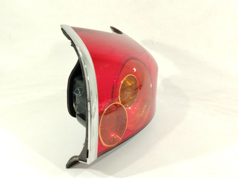 Recambio de piloto trasero izquierdo para toyota avensis station wagon (_t25_) 2.0 (azt250_) referencia OEM IAM 8156105150  