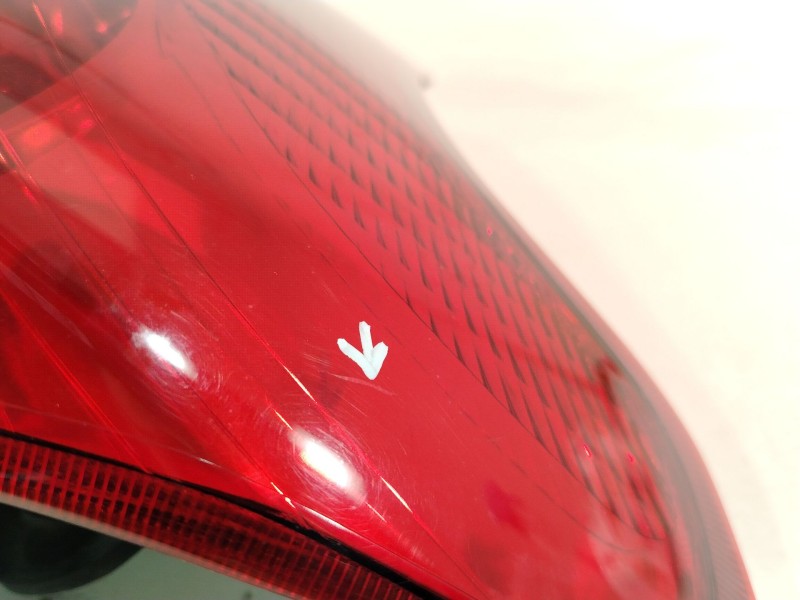 Recambio de piloto trasero izquierdo para toyota avensis station wagon (_t25_) 2.0 (azt250_) referencia OEM IAM 8156105150  