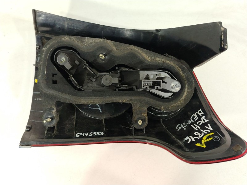 Recambio de piloto trasero izquierdo para toyota avensis station wagon (_t25_) 2.0 (azt250_) referencia OEM IAM 8156105150  