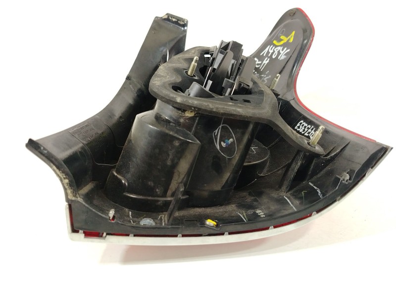 Recambio de piloto trasero izquierdo para toyota avensis station wagon (_t25_) 2.0 (azt250_) referencia OEM IAM 8156105150  