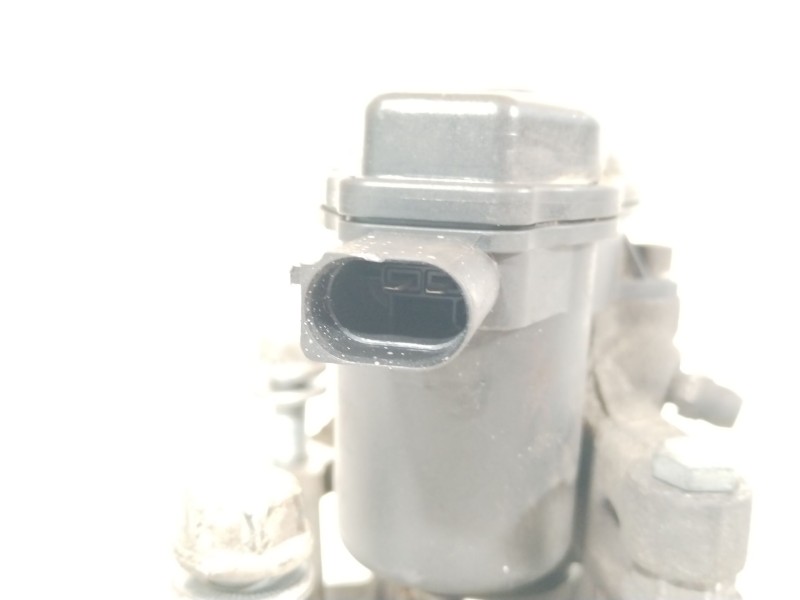 Recambio de pinza freno trasera derecha para audi a4 ber. (b8) basis referencia OEM IAM 8K0615404E 8K0615426C 