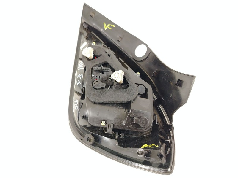 Recambio de piloto trasero izquierdo para opel astra h (a04) 1.4 (l48) referencia OEM IAM 13222324 9EL354073 