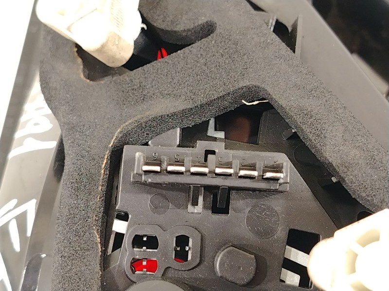 Recambio de piloto trasero izquierdo para opel astra h (a04) 1.4 (l48) referencia OEM IAM 13222324 9EL354073 