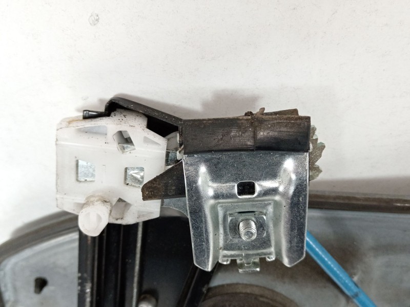 Recambio de elevalunas delantero izquierdo para seat ibiza iii (6l1) 1.2 referencia OEM IAM 6L3837751BF 6L3837755T 