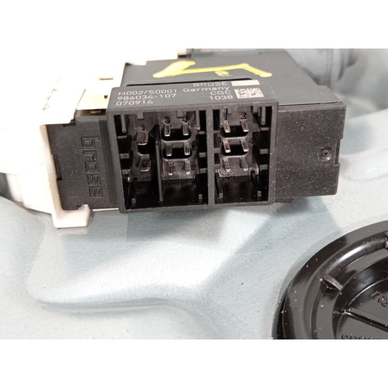 Recambio de elevalunas delantero derecho para seat ibiza iii (6l1) 1.4 tdi referencia OEM IAM 6L3837752CQ 6L2959801 6L3837756