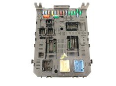 Recambio de caja reles / fusibles para citroën c4 i sedán 1.6 hdi referencia OEM IAM 9664059180 BSI04EVK05 281197595