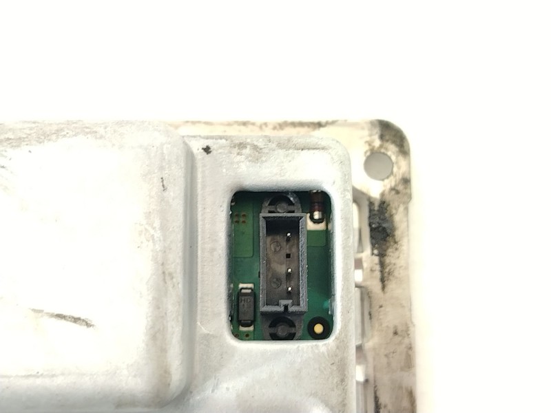 Recambio de centralita faros xenon para audi a4 b6 (8e2) 2.5 tdi referencia OEM IAM 73010137M 73160057H 