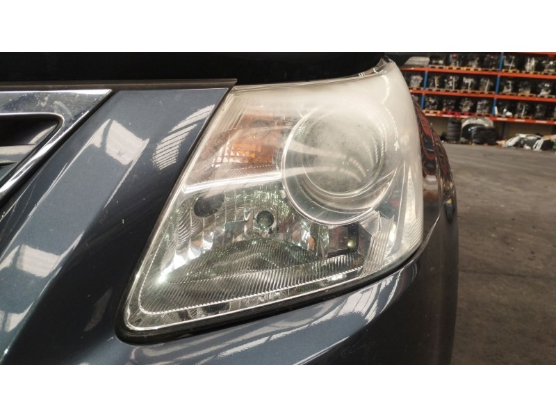 Recambio de faro izquierdo para toyota avensis sedán (_t27_) 2.0 d-4d (adt270_) referencia OEM IAM 8117005310 8116605310 