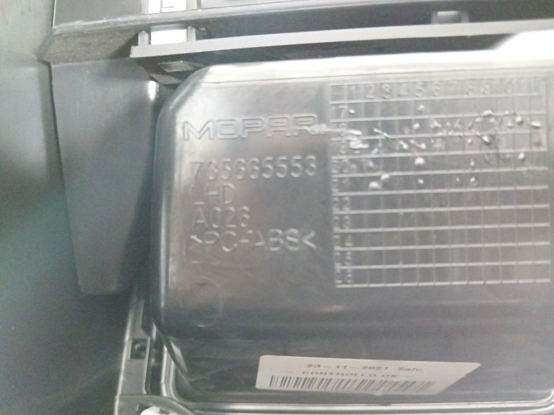 Recambio de consola central para jeep renegade suv (bu, b1, bv) 1.0 t-gdi referencia OEM IAM 735665558  