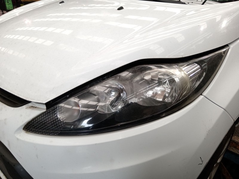 Recambio de faro izquierdo para ford fiesta vi (cb1, ccn) 1.6 tdci referencia OEM IAM 8A6113W030AH 1EJ24704501 