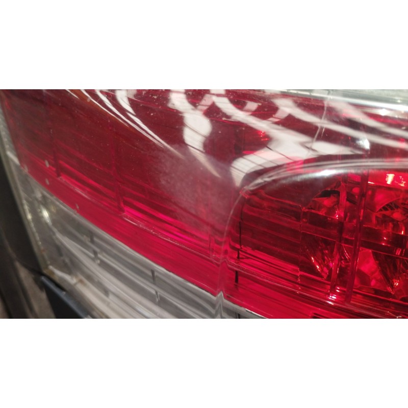 Recambio de piloto trasero izquierdo para toyota avensis sedán (_t27_) 2.0 d-4d (adt270_) referencia OEM IAM 8156105270  