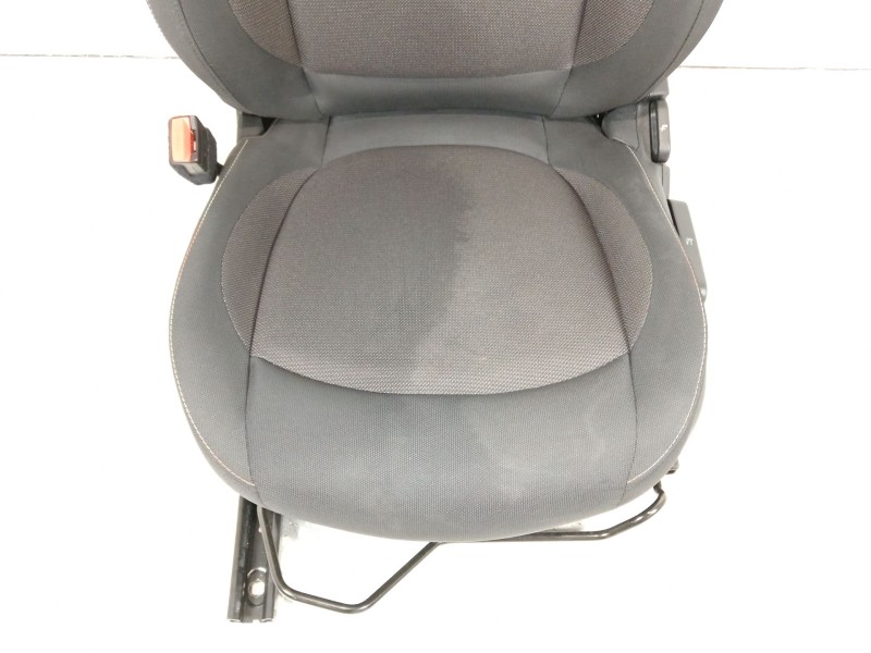 Recambio de asiento delantero izquierdo para mini mini (f56) cooper d referencia OEM IAM 52107310637 52107389106 52107389131
