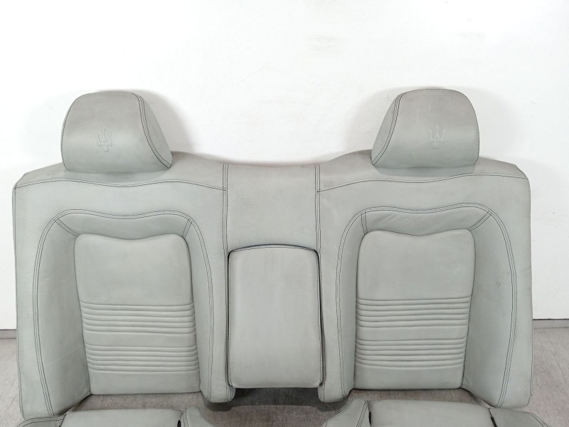 Recambio de asientos traseros para maserati granturismo s referencia OEM IAM 0030901505  