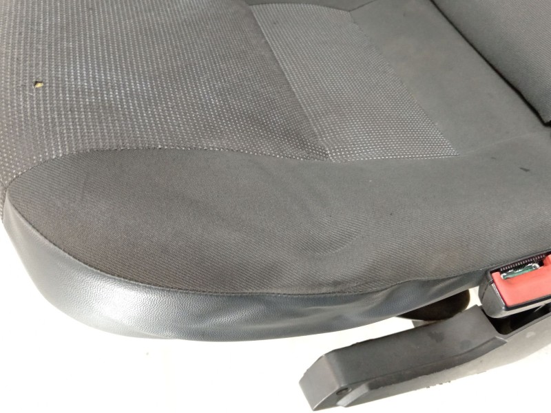 Recambio de asiento delantero derecho para peugeot boxer furgoneta 2.2 hdi 130 referencia OEM IAM U9F889A21A U9F889B03B 