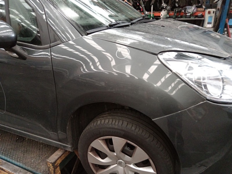 Recambio de aleta delantera derecha para citroën c3 ii (sc_) 1.0 vti 68 referencia OEM IAM   