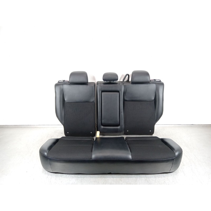 Recambio de asientos traseros para citroën c4 aircross 1.6 hdi 115 referencia OEM IAM 091008932201A 1607520380 1607896380