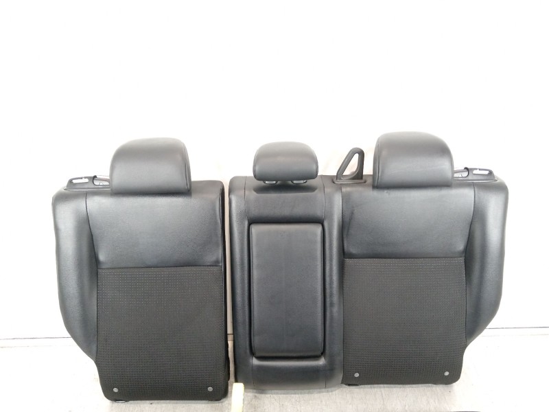 Recambio de asientos traseros para citroën c4 aircross 1.6 hdi 115 referencia OEM IAM 091008932201A 1607520380 1607896380