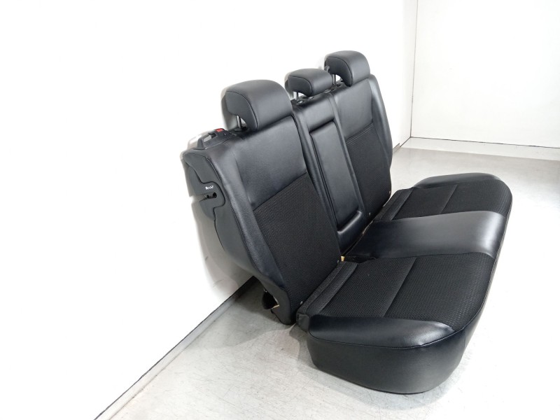 Recambio de asientos traseros para citroën c4 aircross 1.6 hdi 115 referencia OEM IAM 091008932201A 1607520380 1607896380