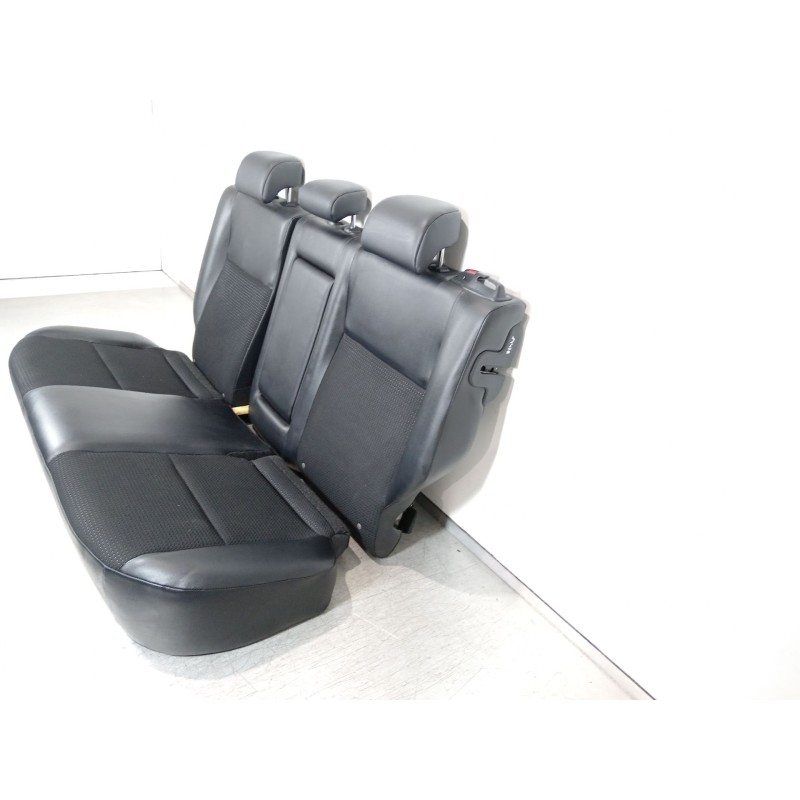 Recambio de asientos traseros para citroën c4 aircross 1.6 hdi 115 referencia OEM IAM 091008932201A 1607520380 1607896380