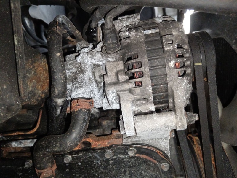 Recambio de alternador para hyundai h-1 furgoneta (a1) 2.5 td referencia OEM IAM CAL35110GS 3730042360 