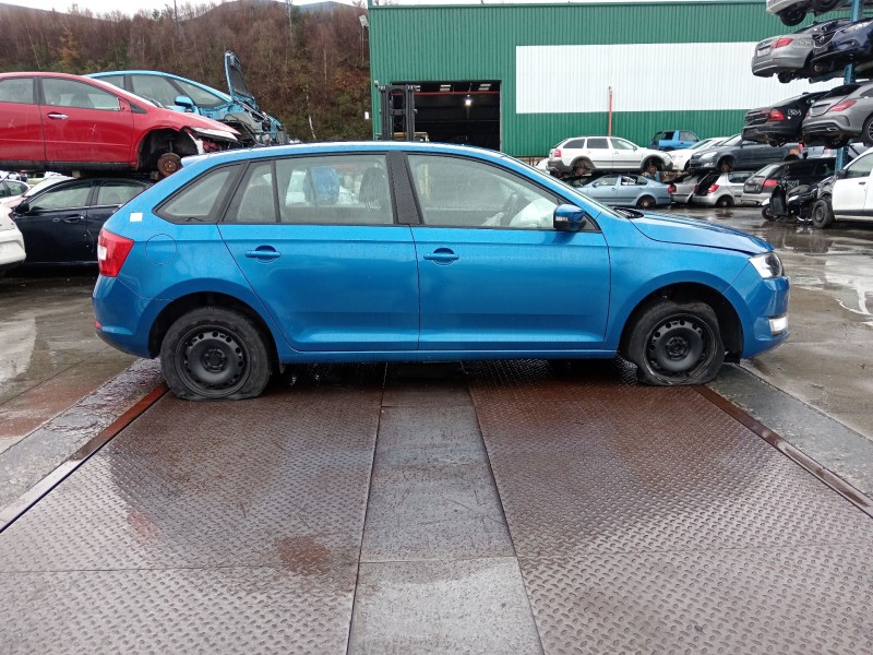 skoda rapid spaceback (nh1) del año 2015